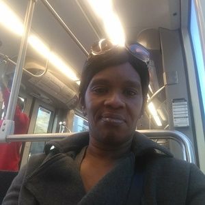 Meet your Posher, Latisha